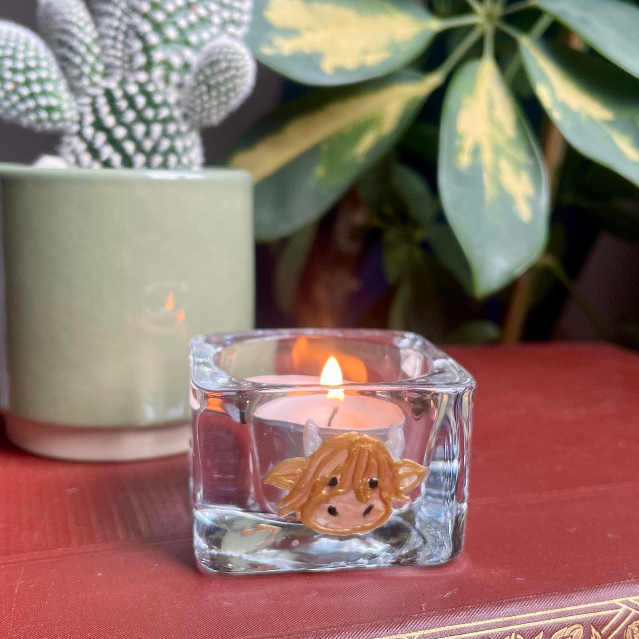 Highland cow~ Square tealight candleholder