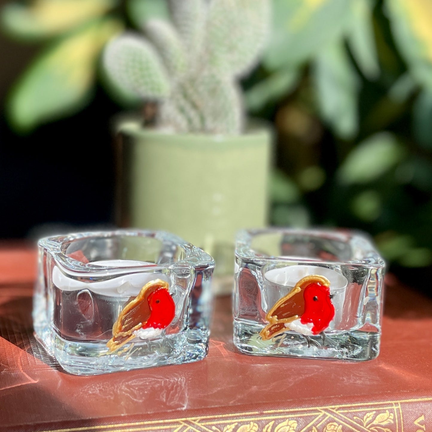 Robin~ Square tealight candleholder