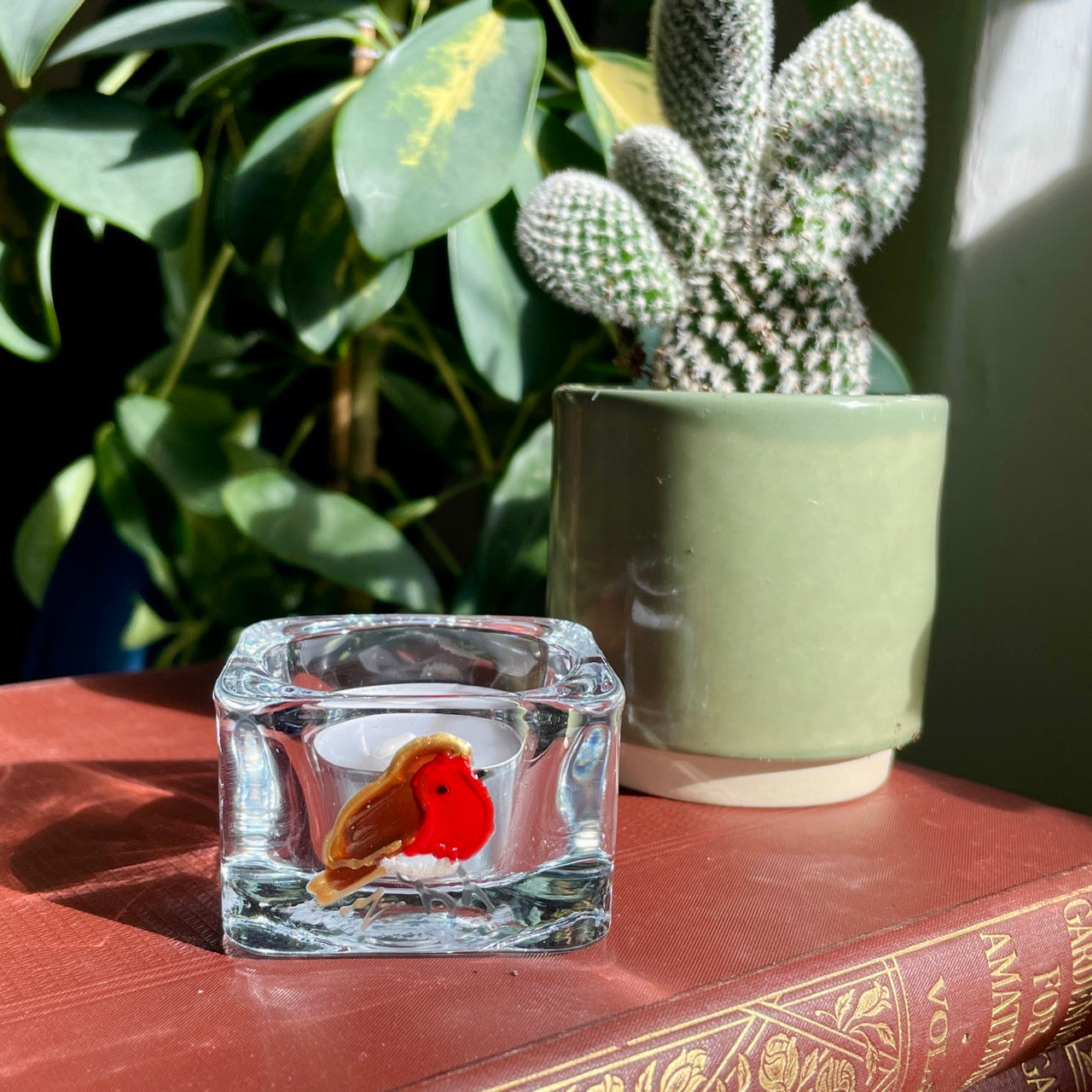 Robin~ Square tealight candleholder