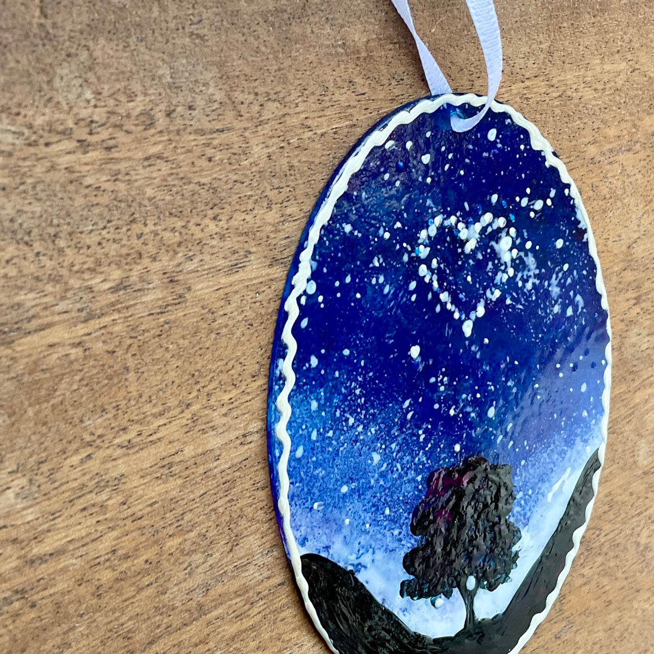 Starry sycamore~ Oval suncatcher