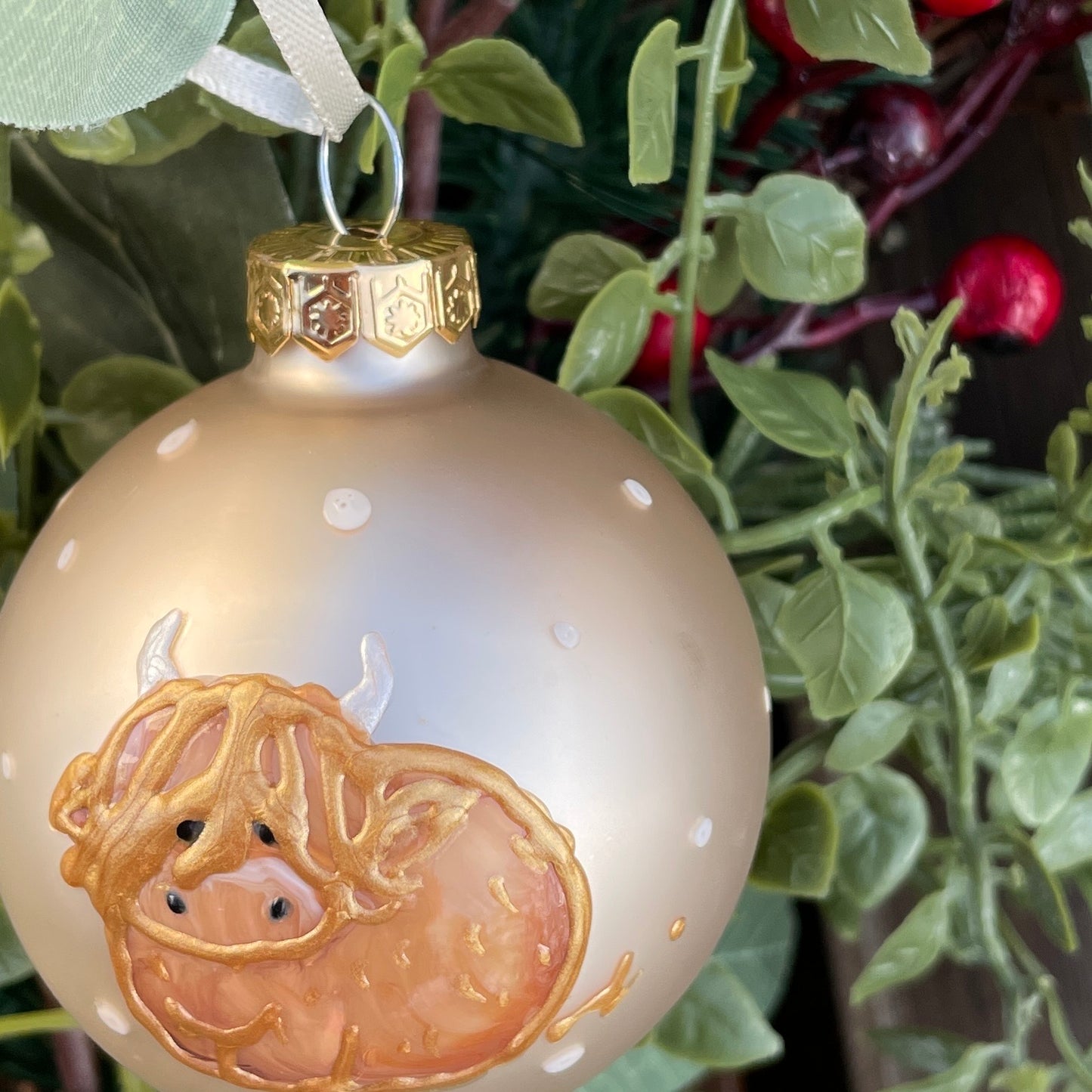 Highland cow~ Matt glass bauble