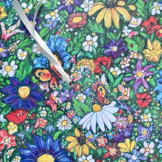 Summertime gift wrap & Daisy tag