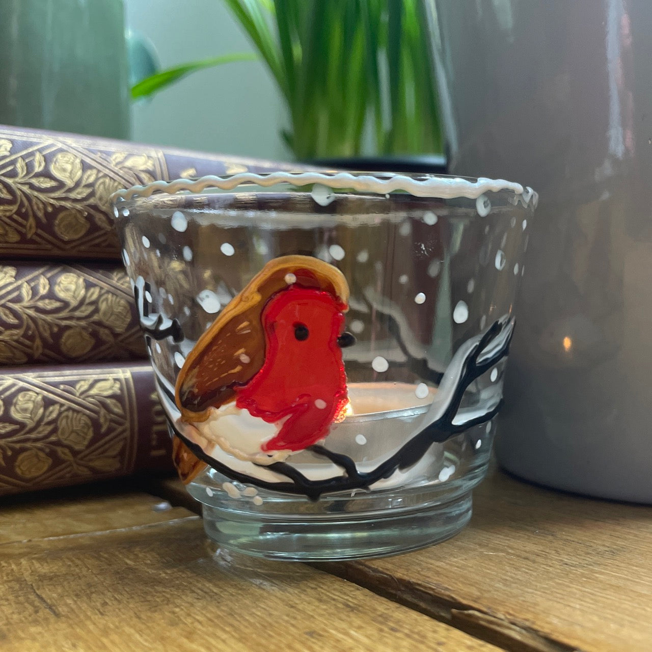 Robin in snow~ Tealight candleholder