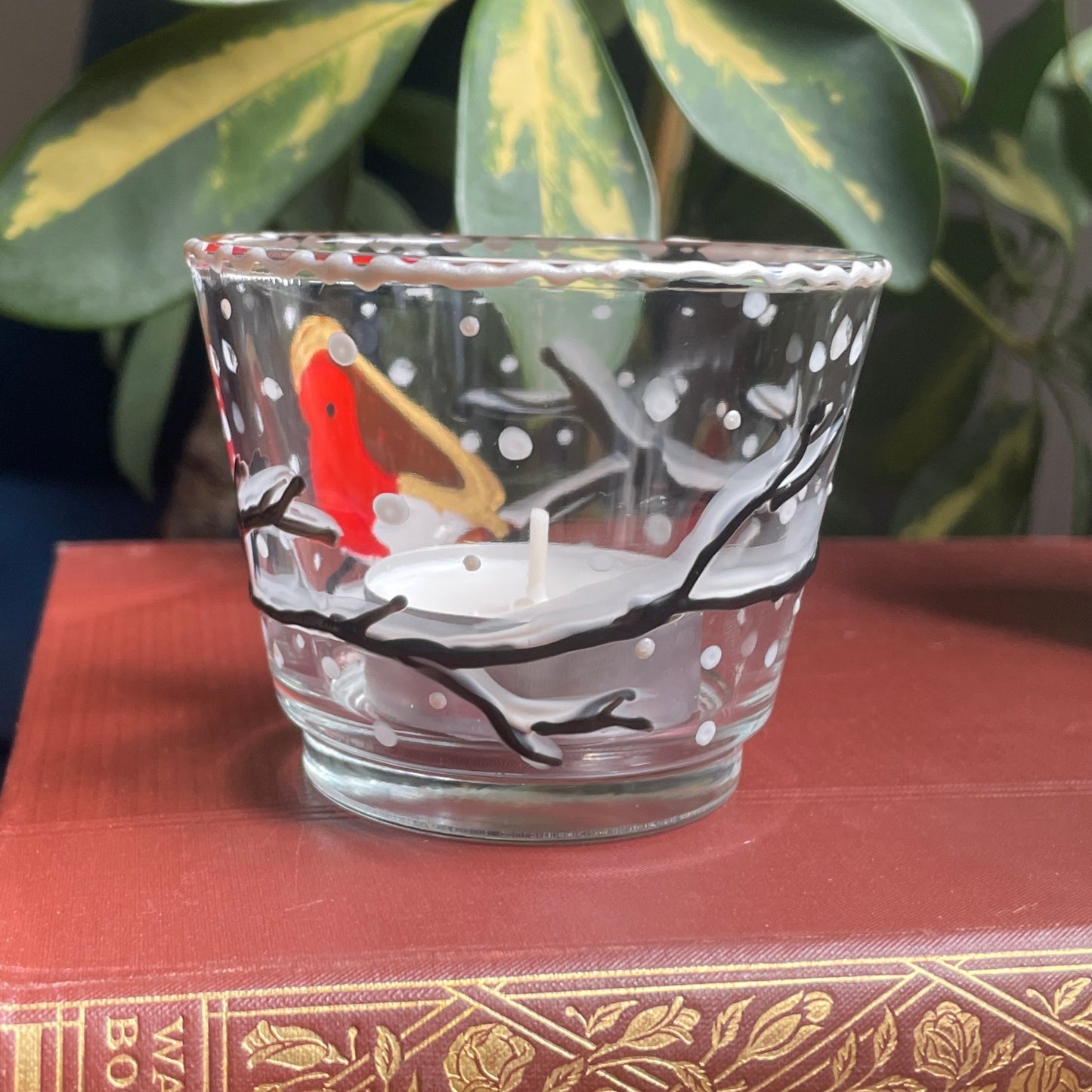 Robin in snow~ Tealight candleholder