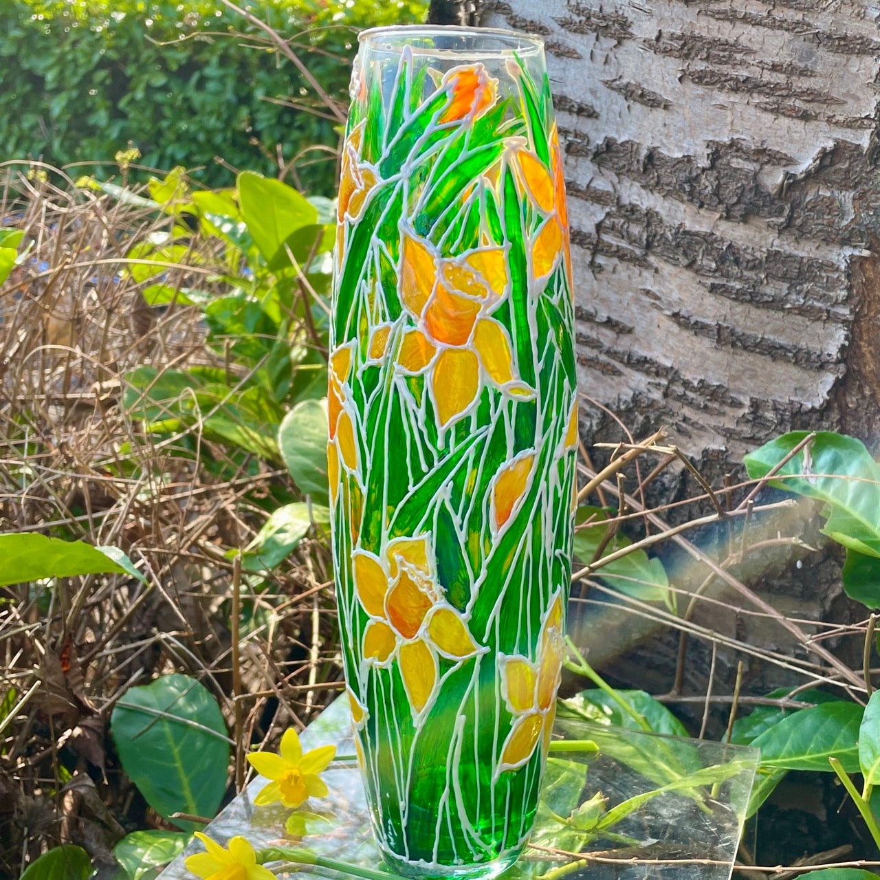 Daffodil field~ Vase