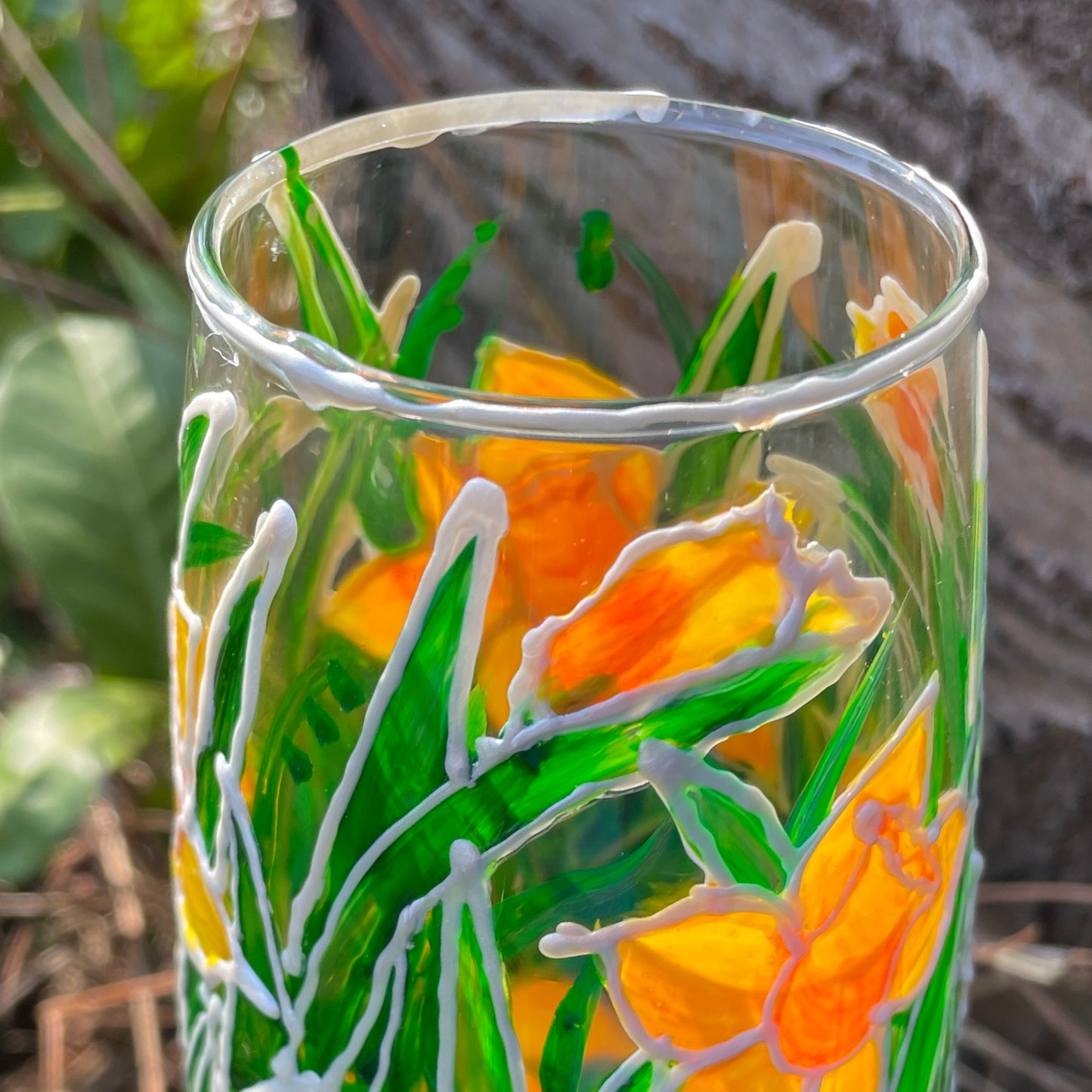 Daffodil field~ Vase