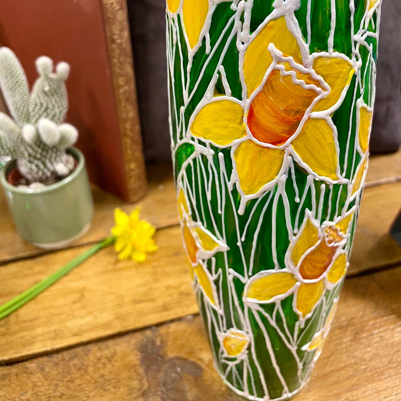 Daffodil field~ Vase
