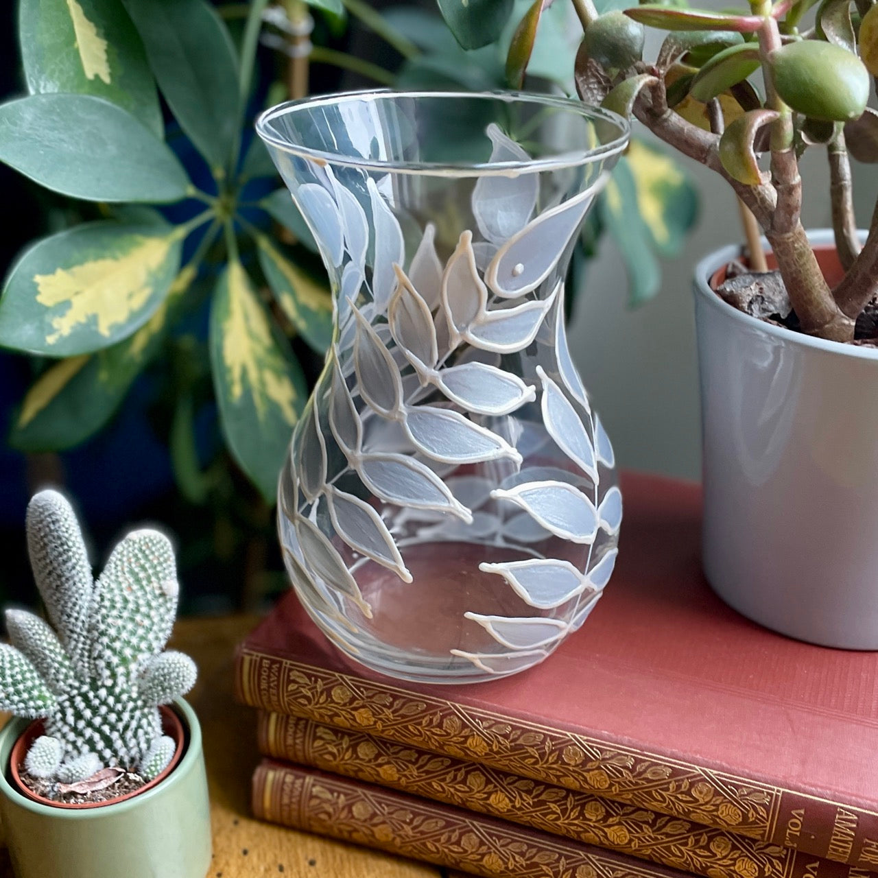 Silver leaves~ Vase