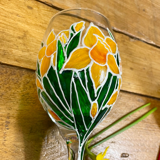 Daffodil field~ Wine glass