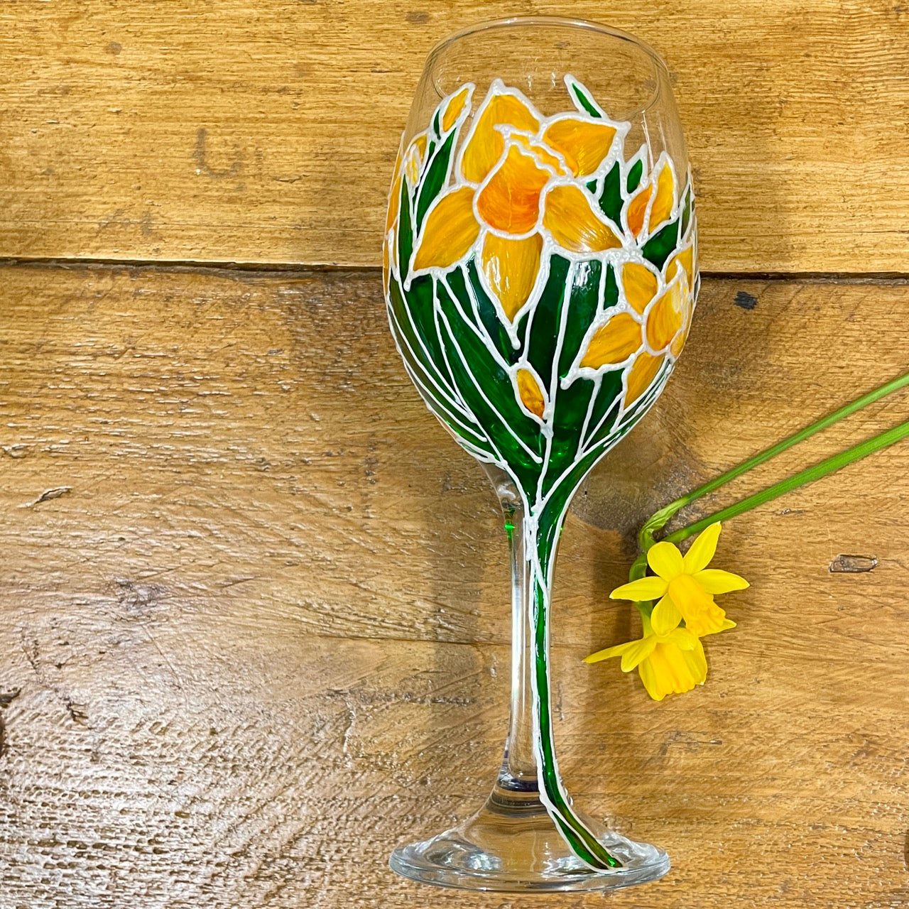 Daffodil field~ Wine glass