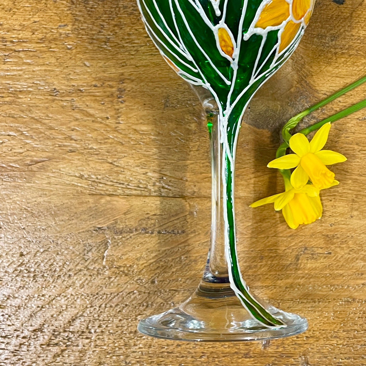Daffodil field~ Wine glass