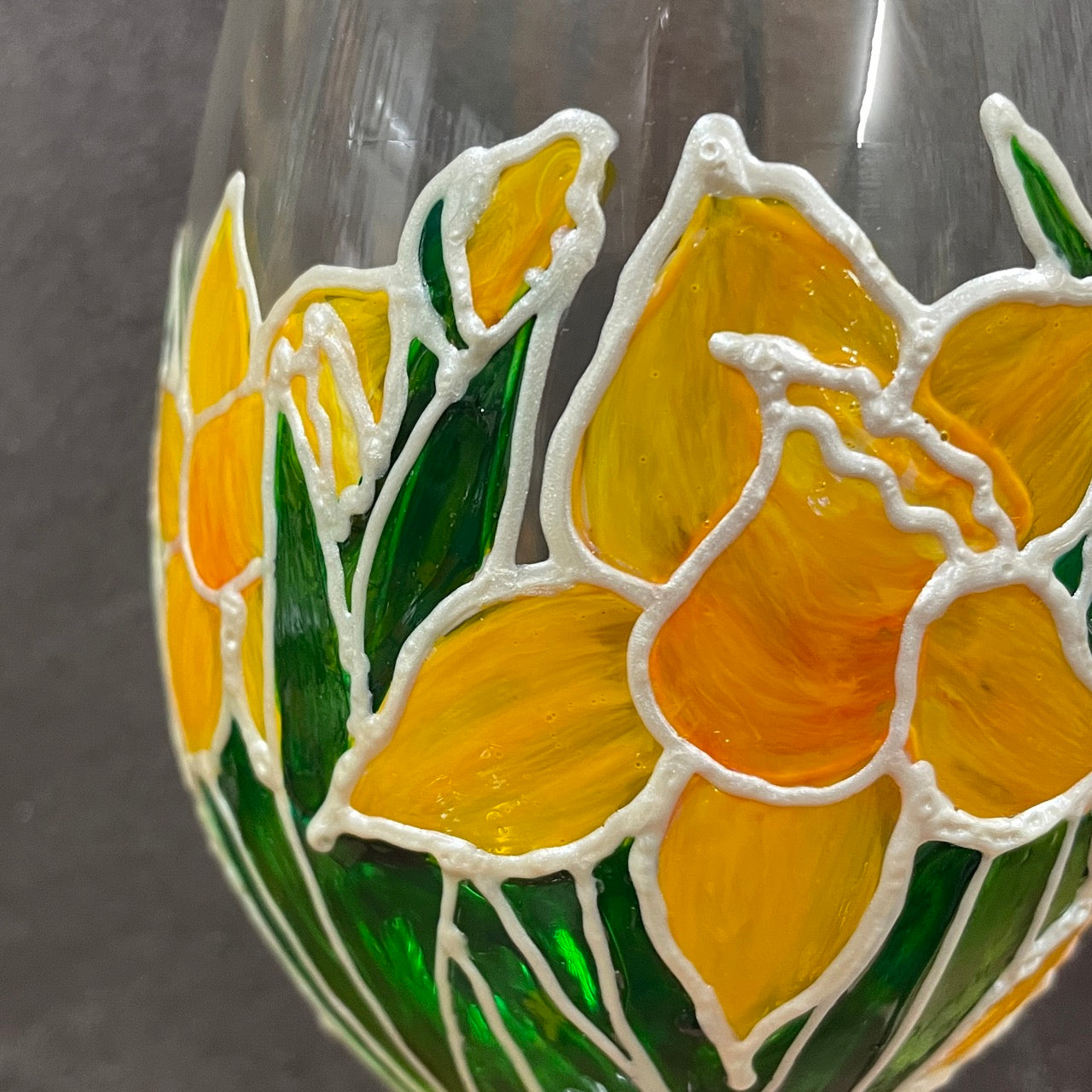 Daffodil field~ Wine glass