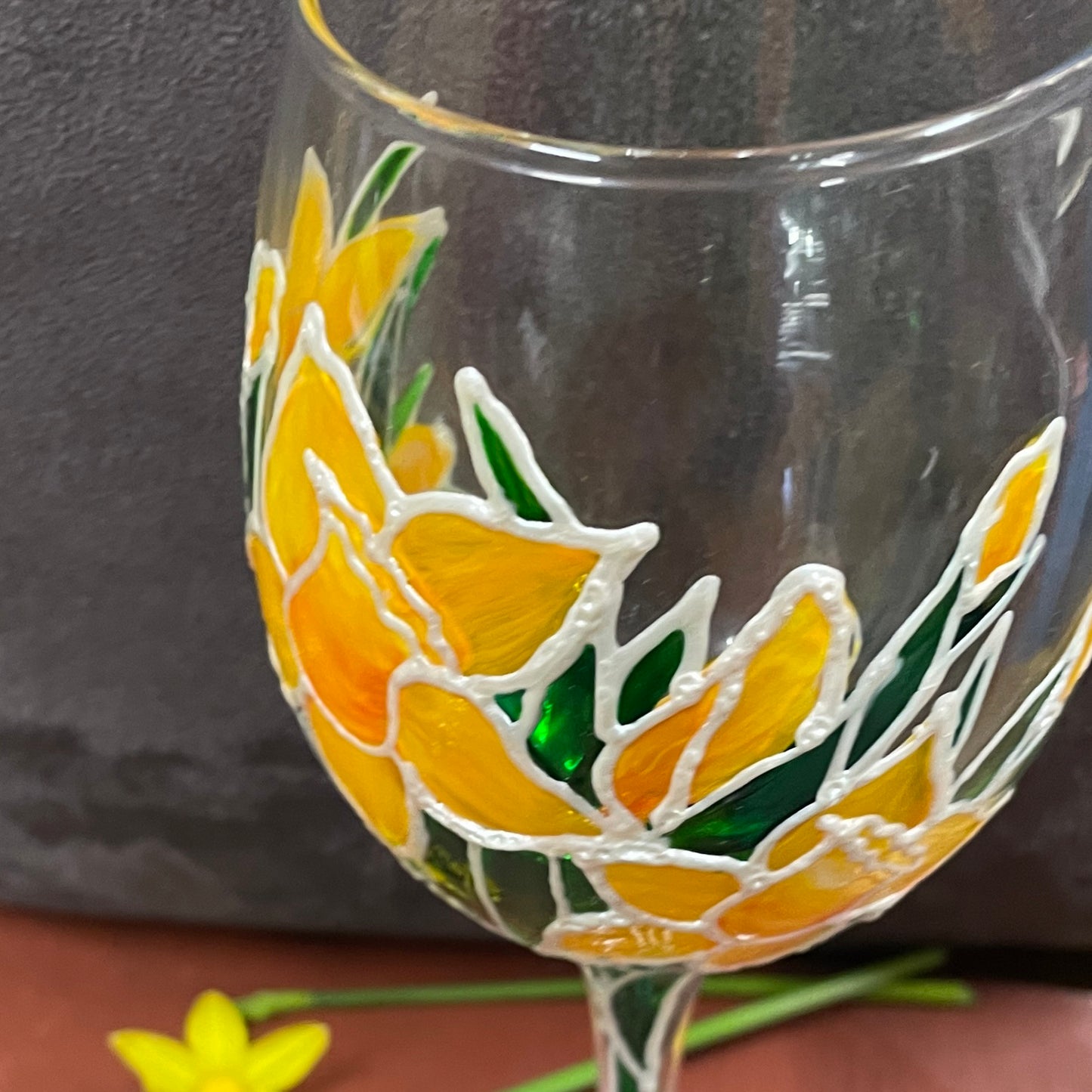 Daffodil field~ Wine glass