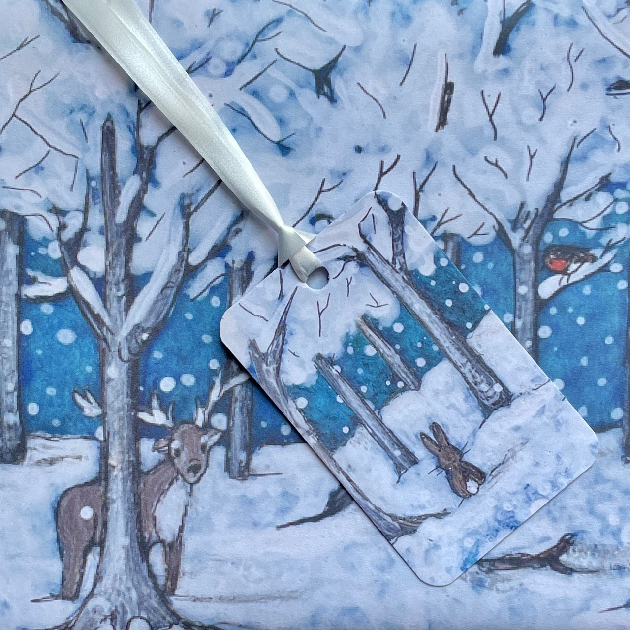 Wintertime gift wrap & Hare tag